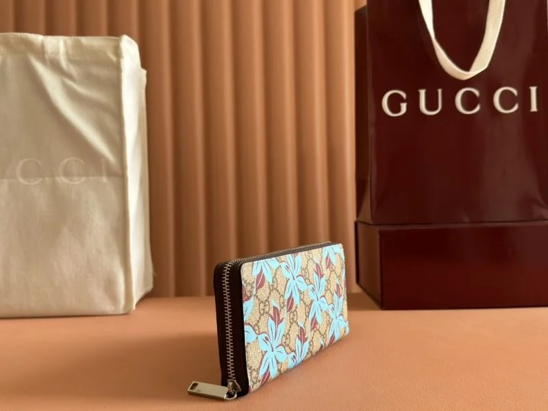 Refined Gucci Wallets Purse 49524