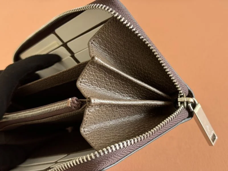 Refined Gucci Wallets Purse 49524