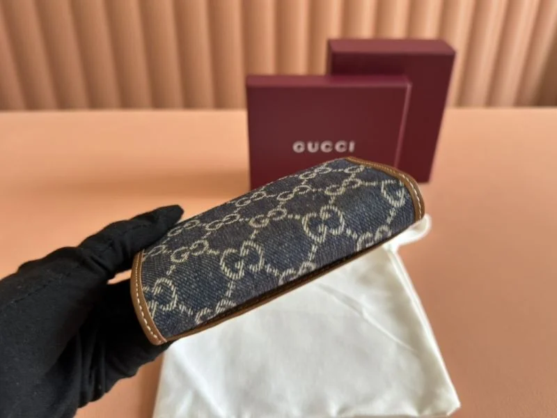 Gucci Wallets Purse Versatile 49474