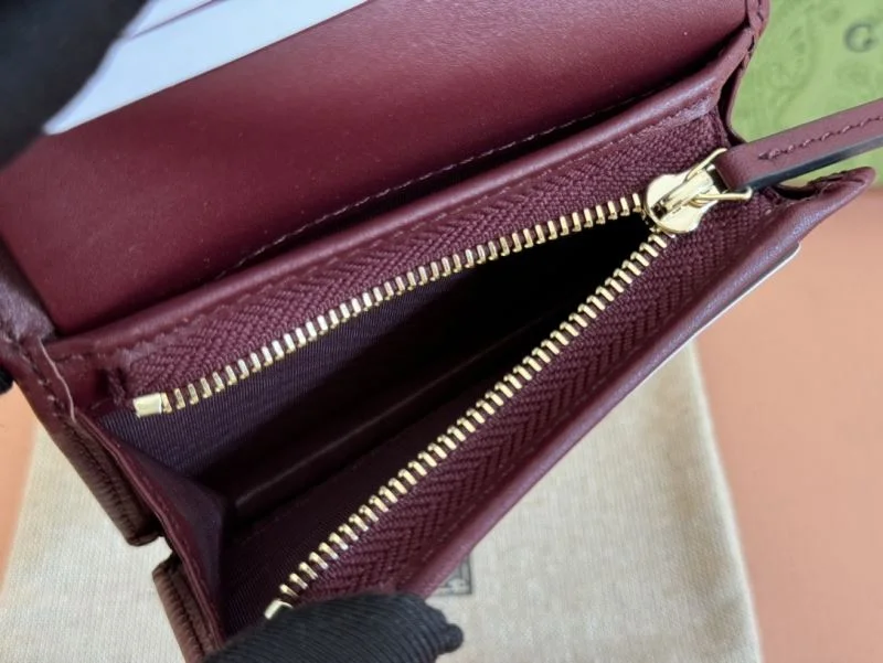 Gucci Wallets Purse Comfortable 49471