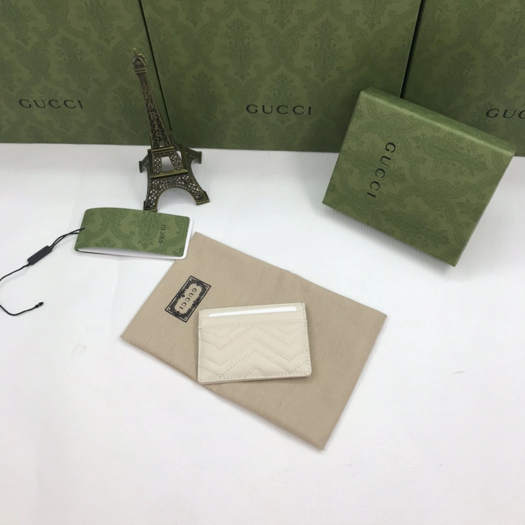 Gucci Wallets Purse Bold 56893
