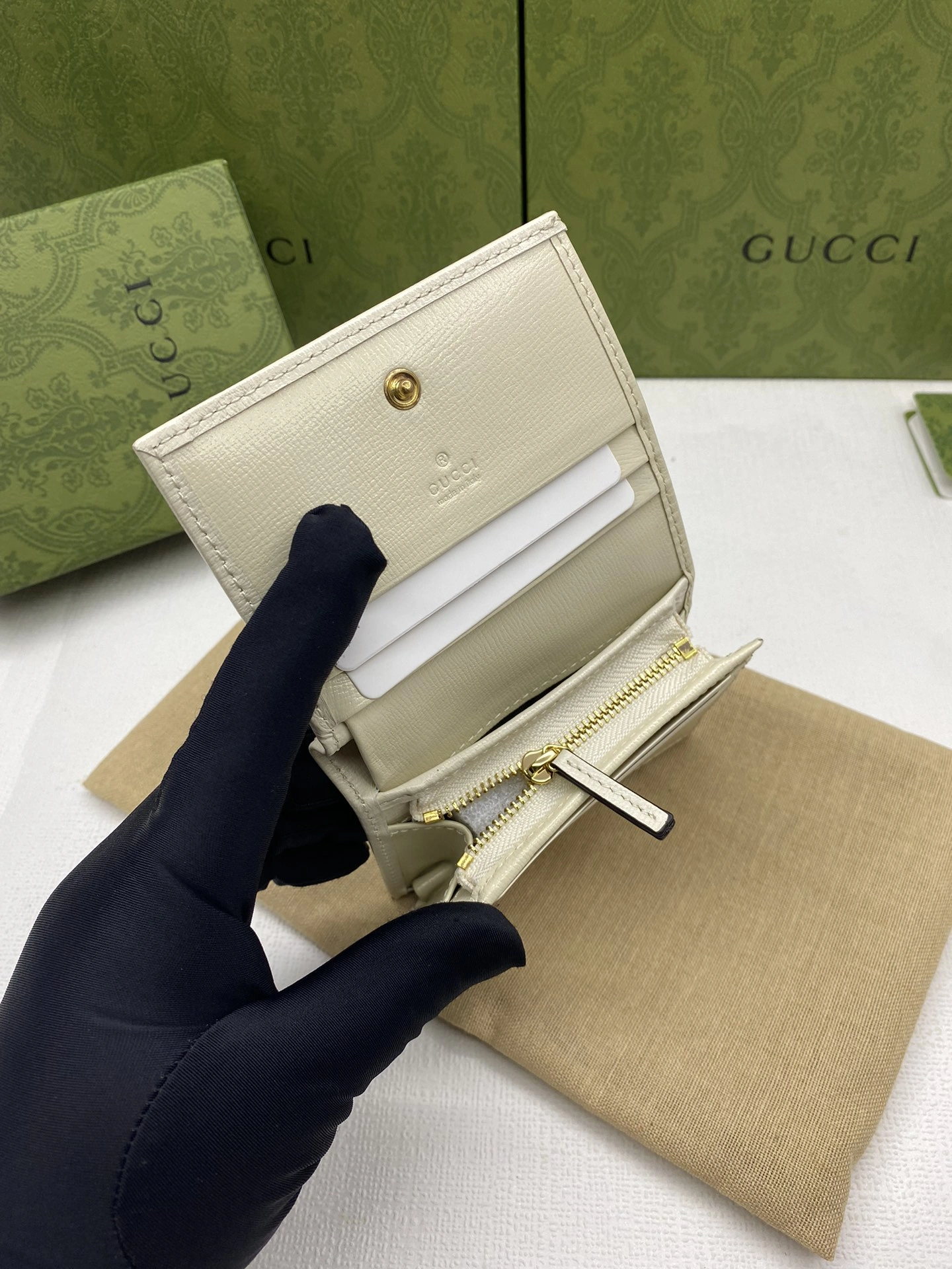 Gucci Wallets Purse GoodFit 56933