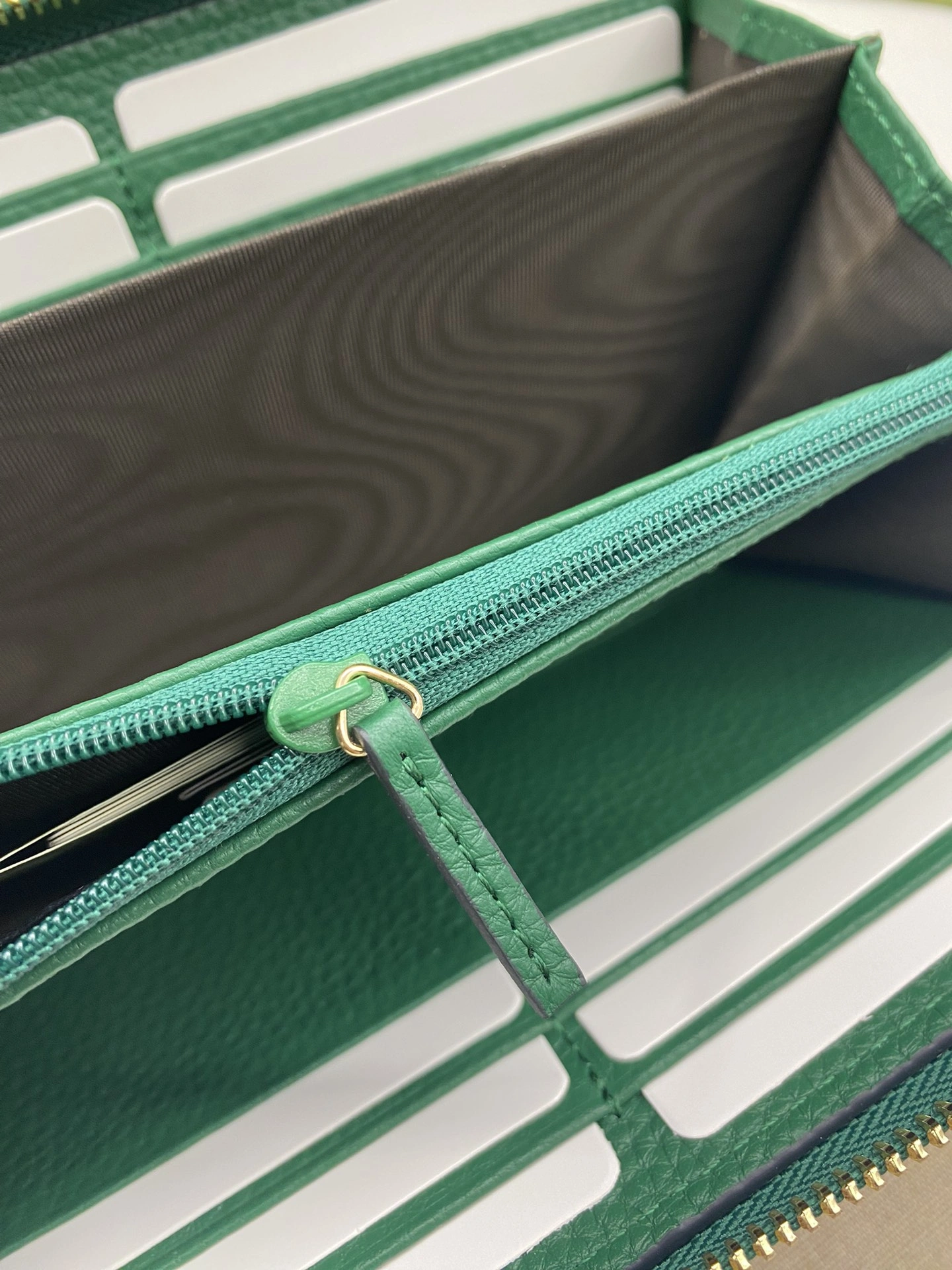 Gucci Wallets Purse EasyMatch 56874