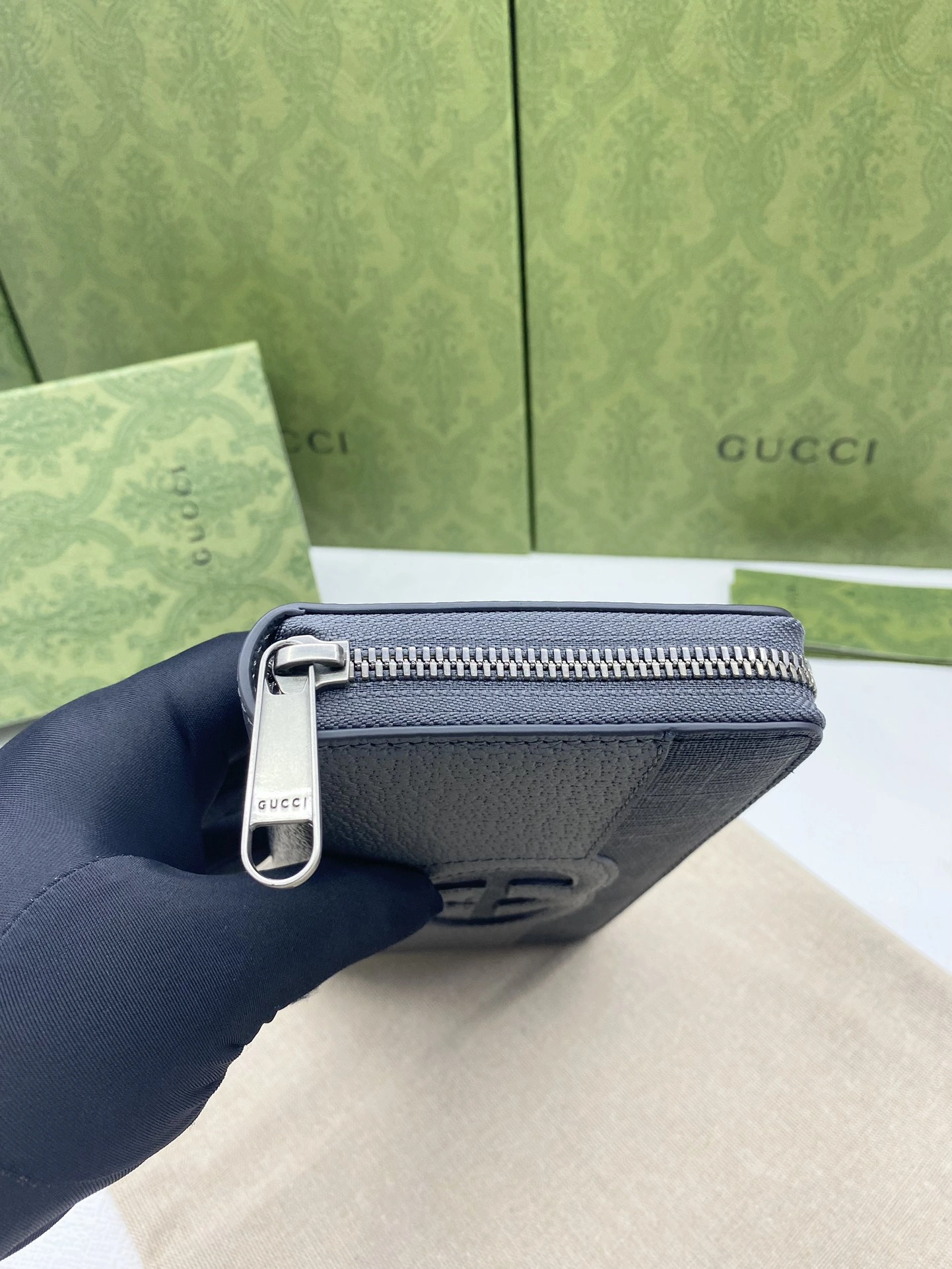 Gucci Wallets Purse WaterResistant 56868