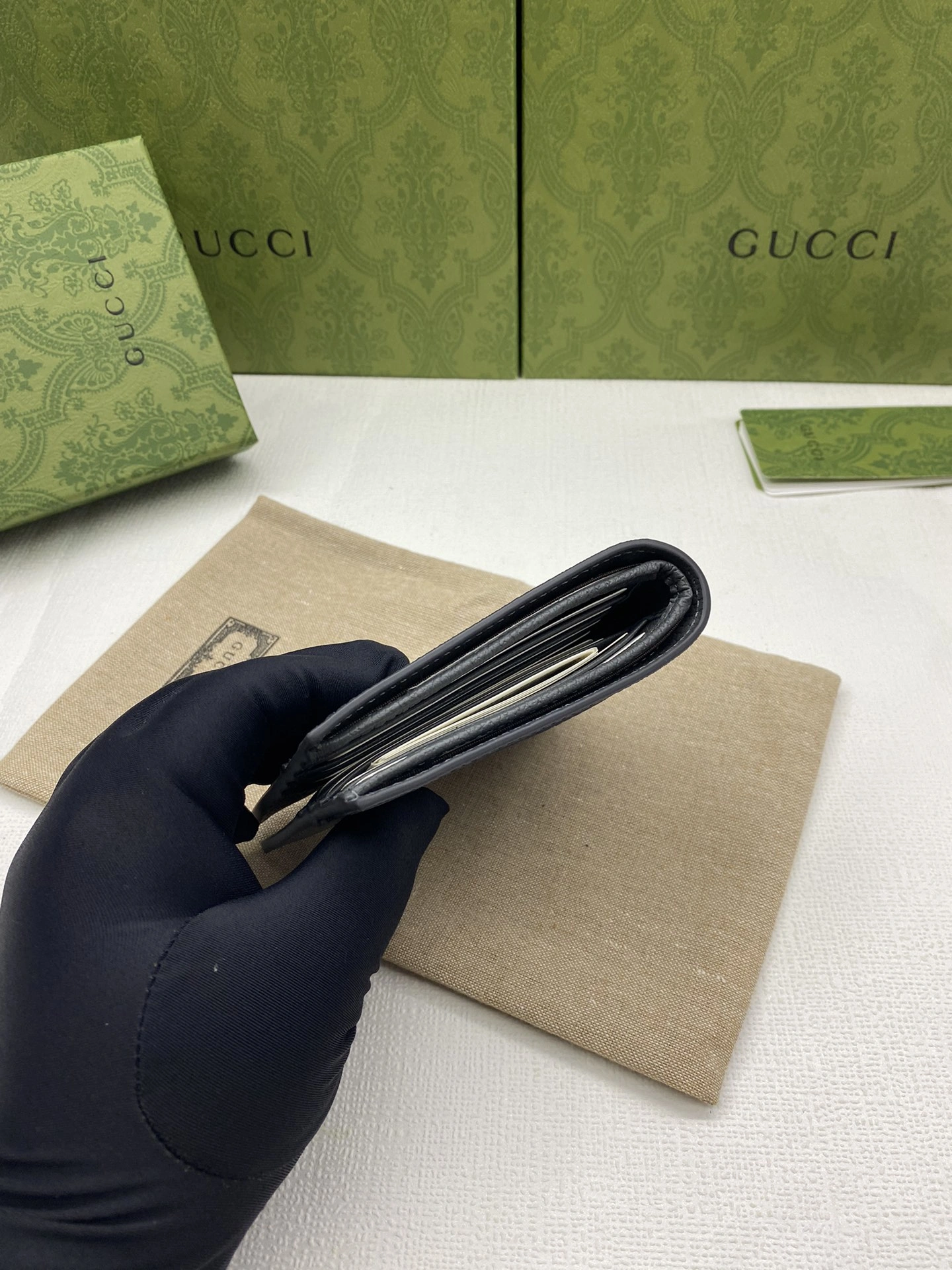 Gucci Wallets Purse Vibrant 56867