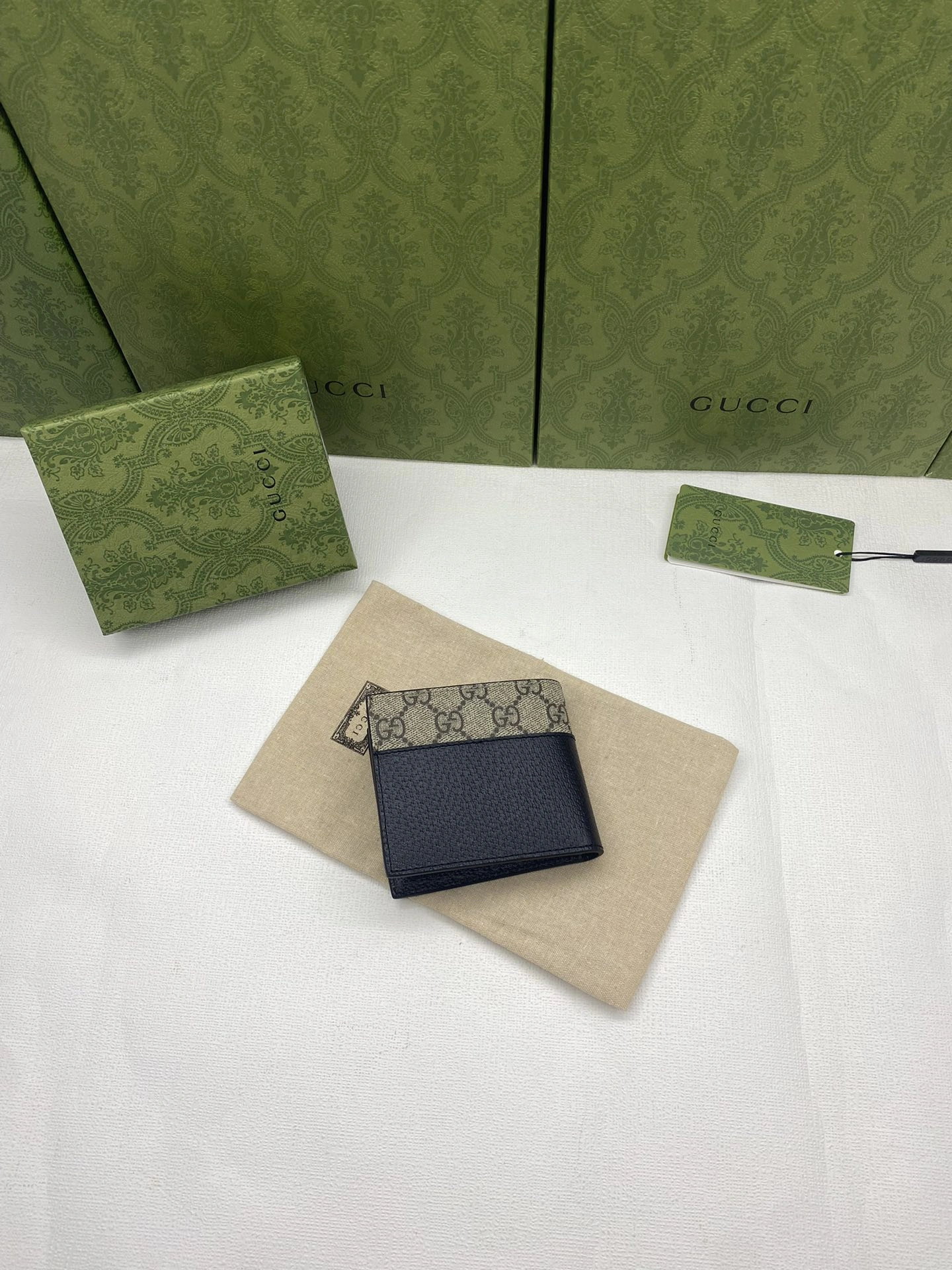 Gucci Wallets Purse UrbanChic 56849
