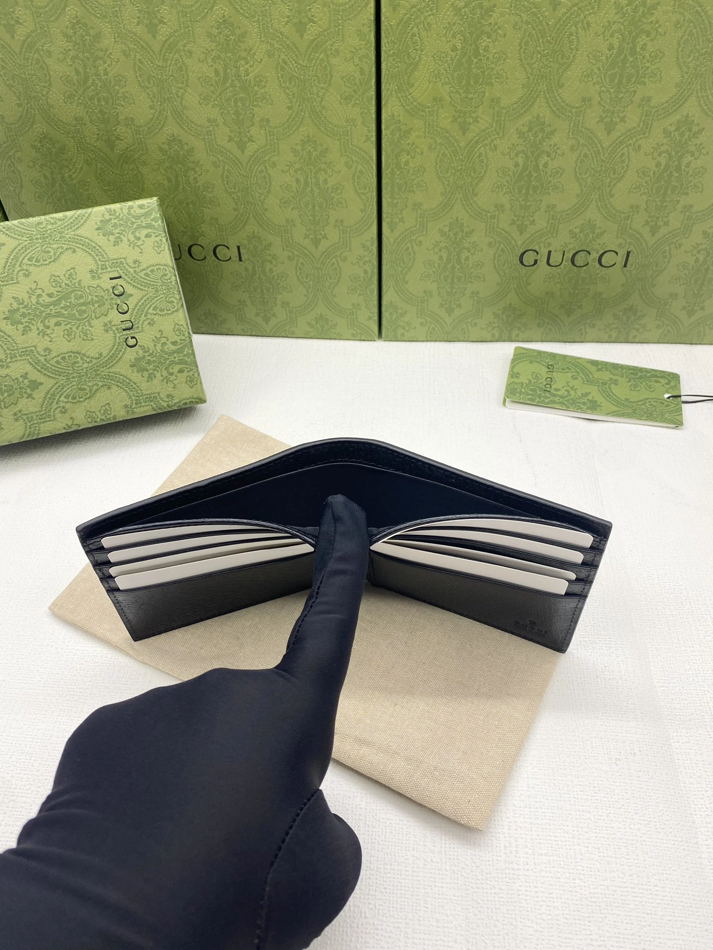 Gucci Wallets Purse UrbanChic 56849