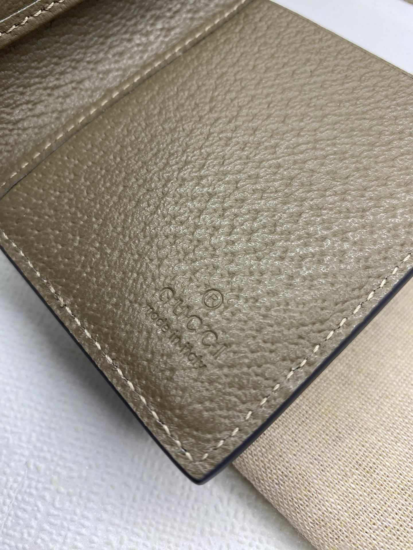 Gucci Wallets Purse Contemporary 56848