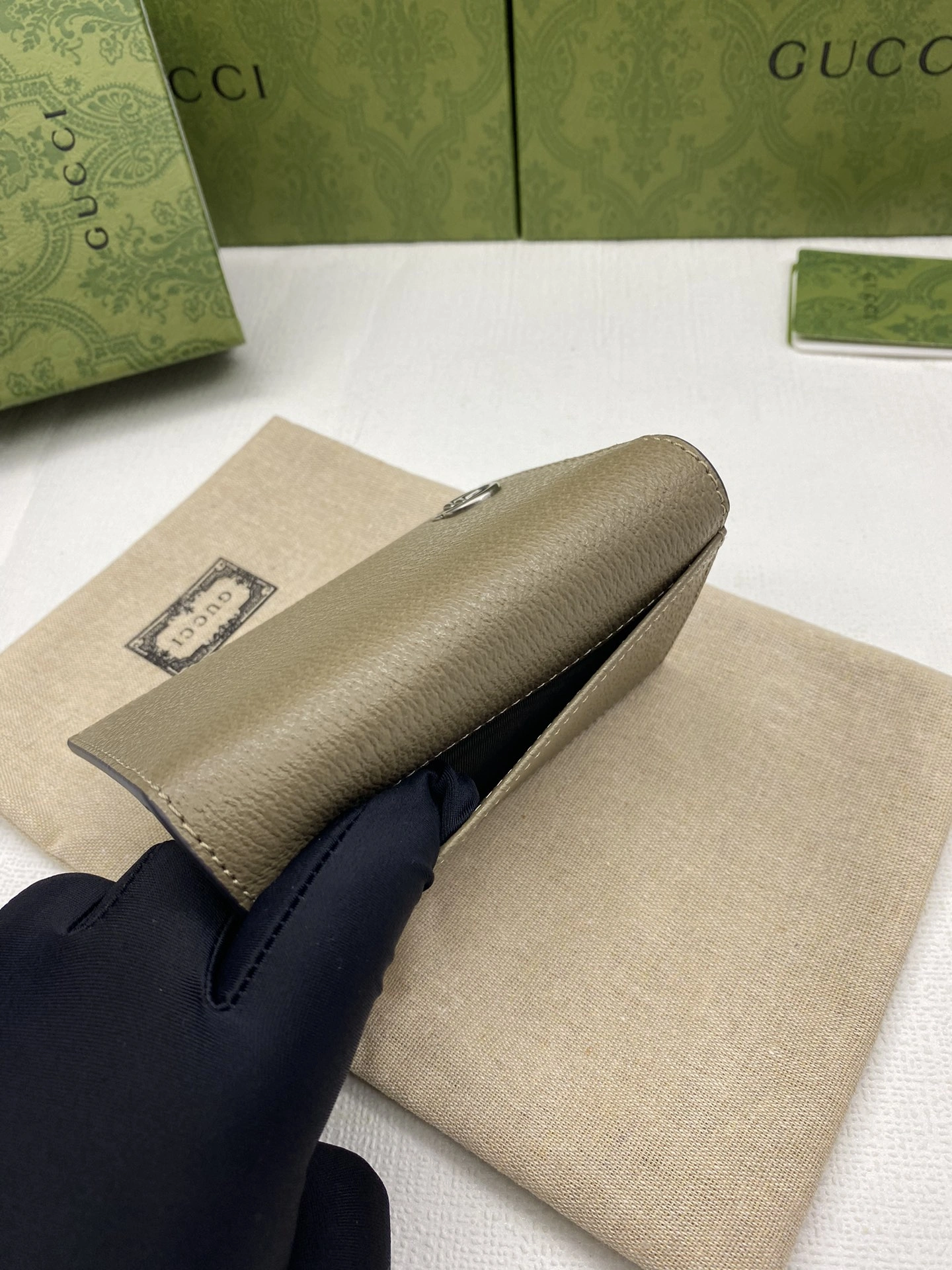 Gucci Wallets Purse Contemporary 56848