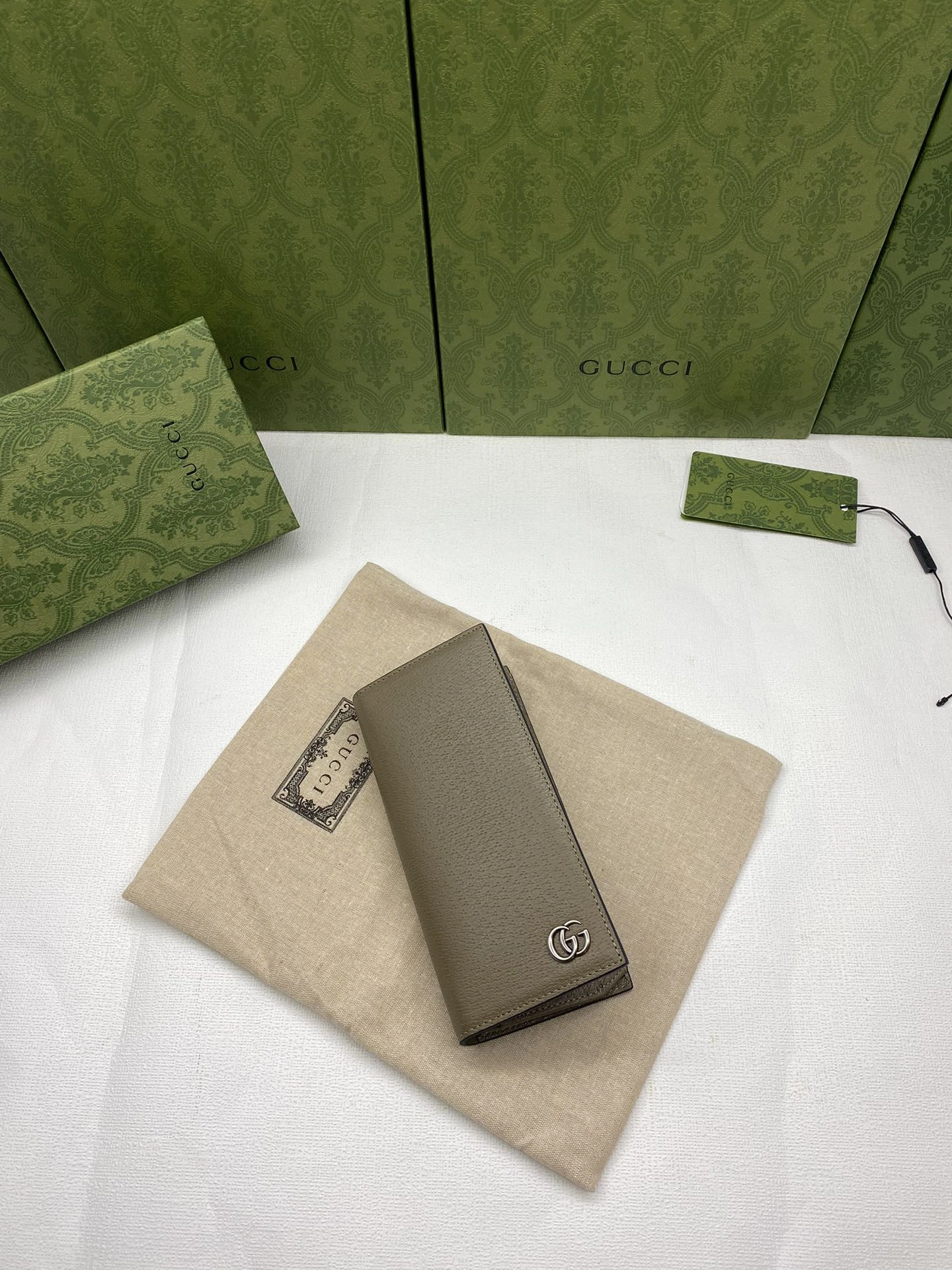 Gucci Wallets Purse Bold 56865