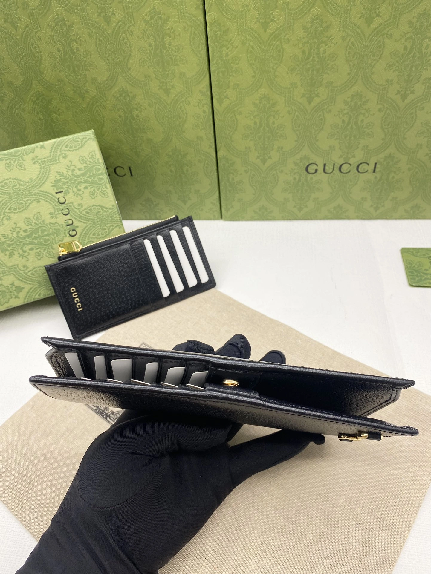 Gucci Wallets Purse Versatile 56856