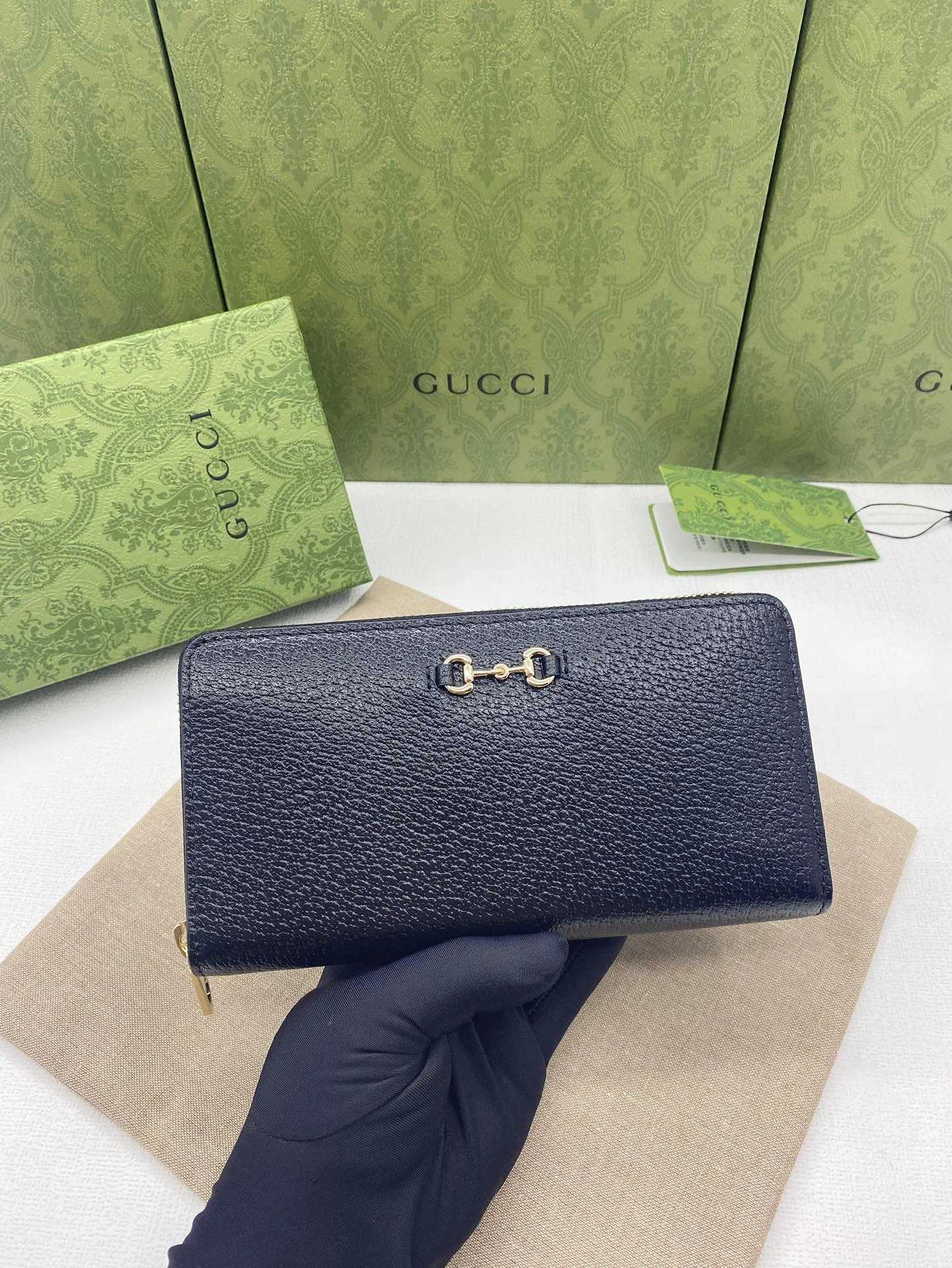 TravelReady Gucci Wallets Purse 56861
