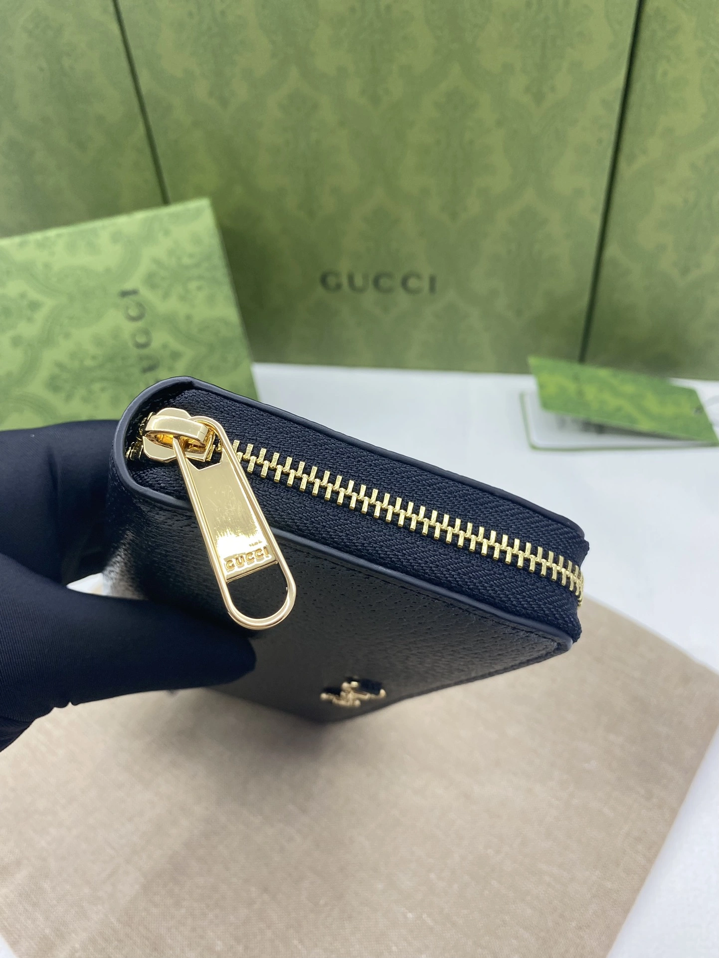TravelReady Gucci Wallets Purse 56861