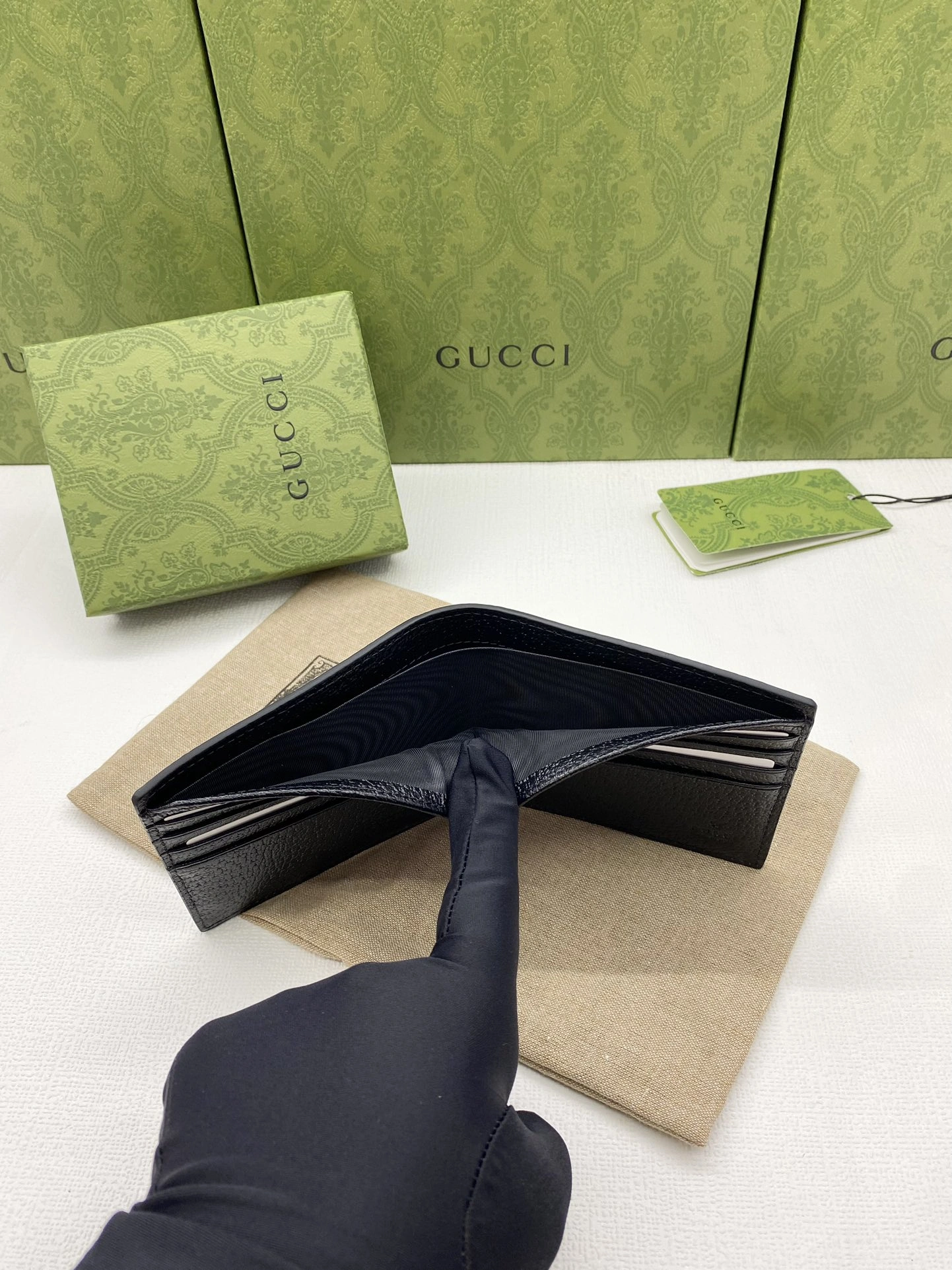 Gucci Wallets Purse Lightweight 56858