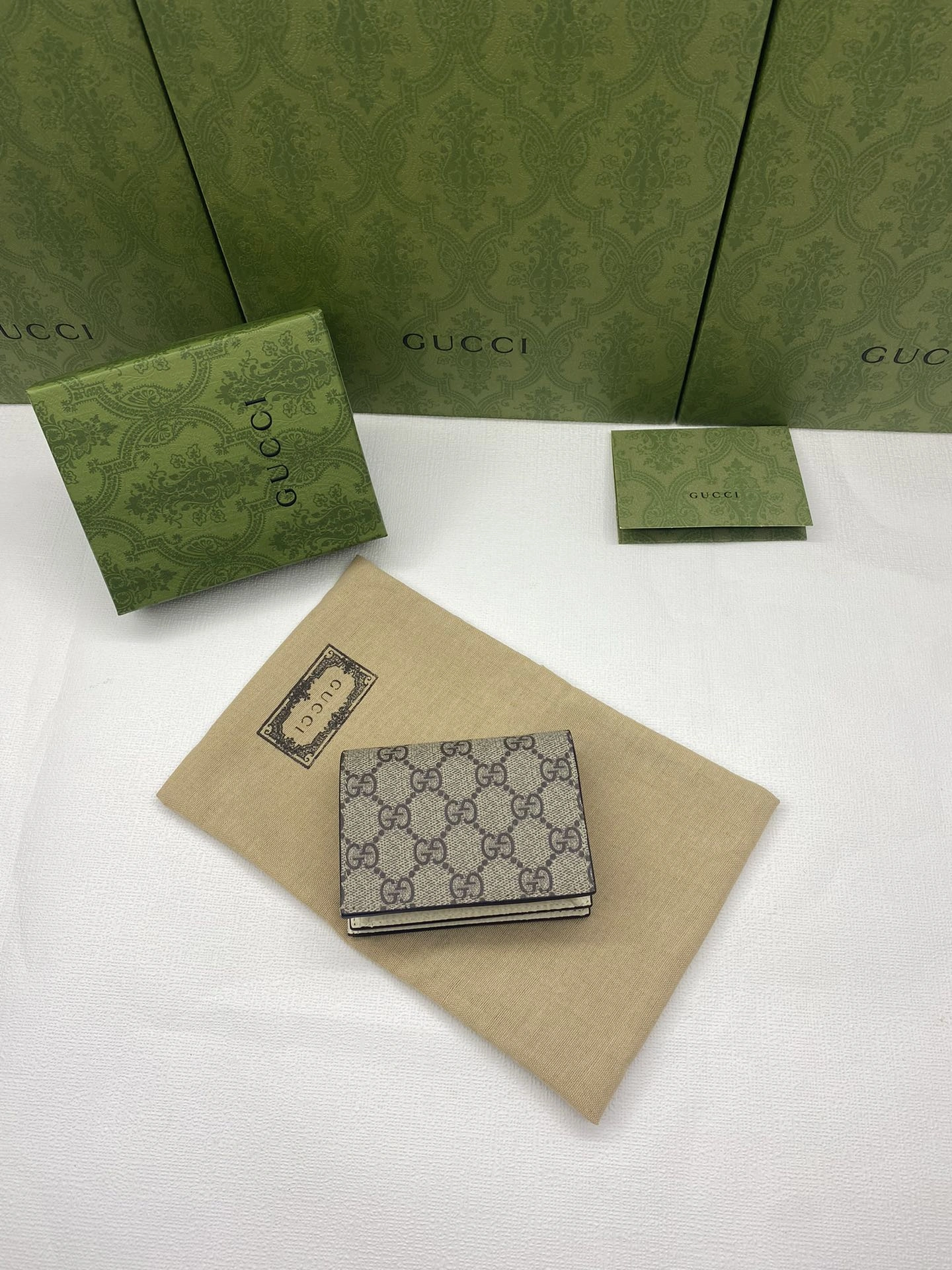 Gucci Wallets Purse FashionForward 56855