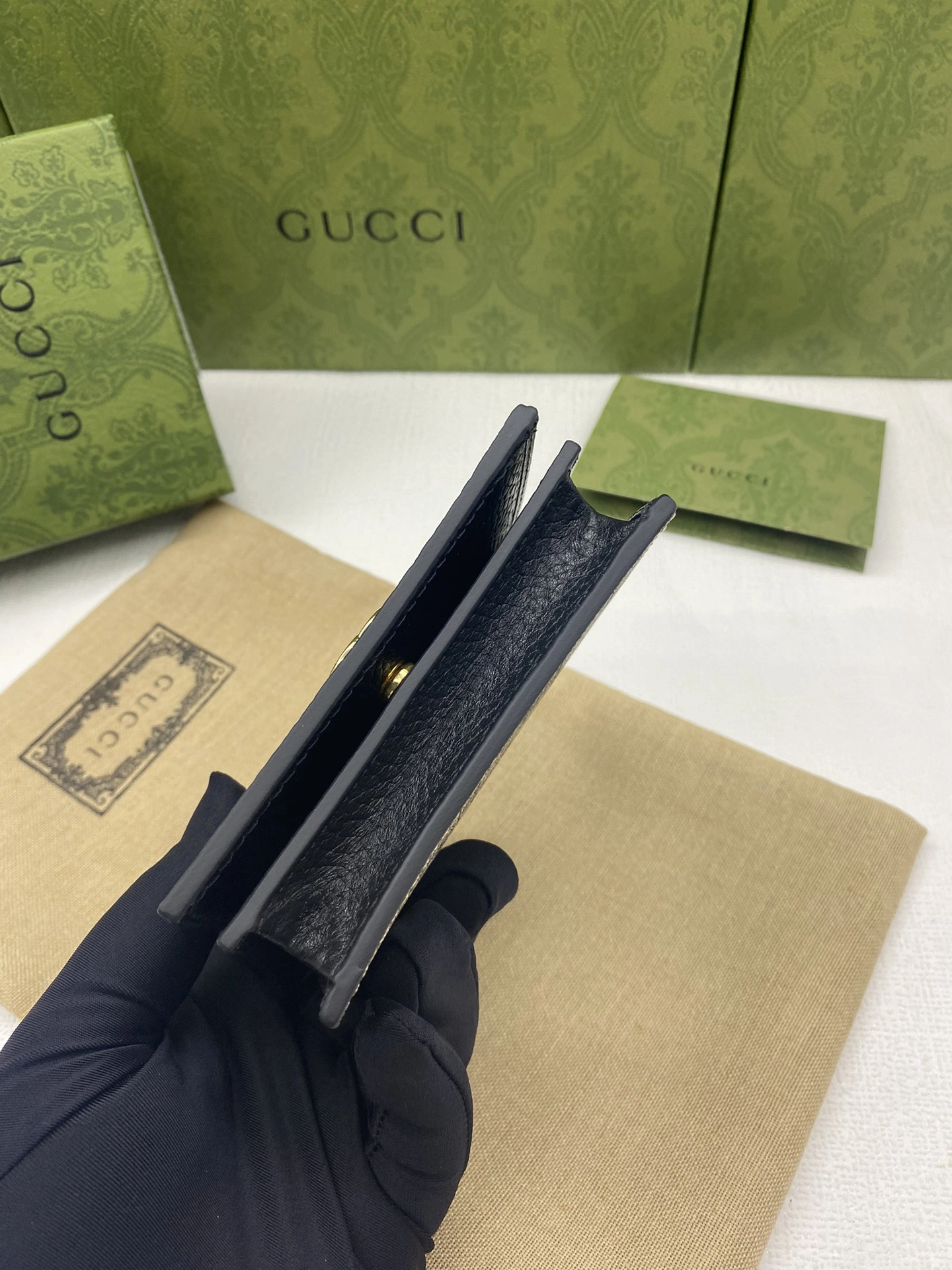 Gucci Wallets Purse Bold 56840
