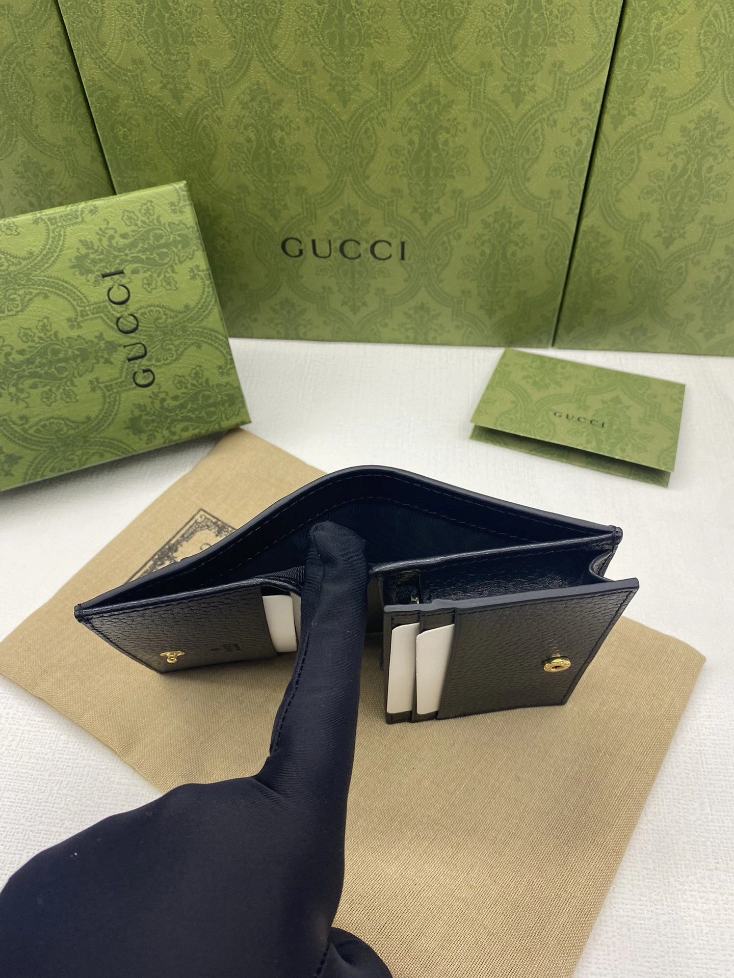 Gucci Wallets Purse Bold 56840