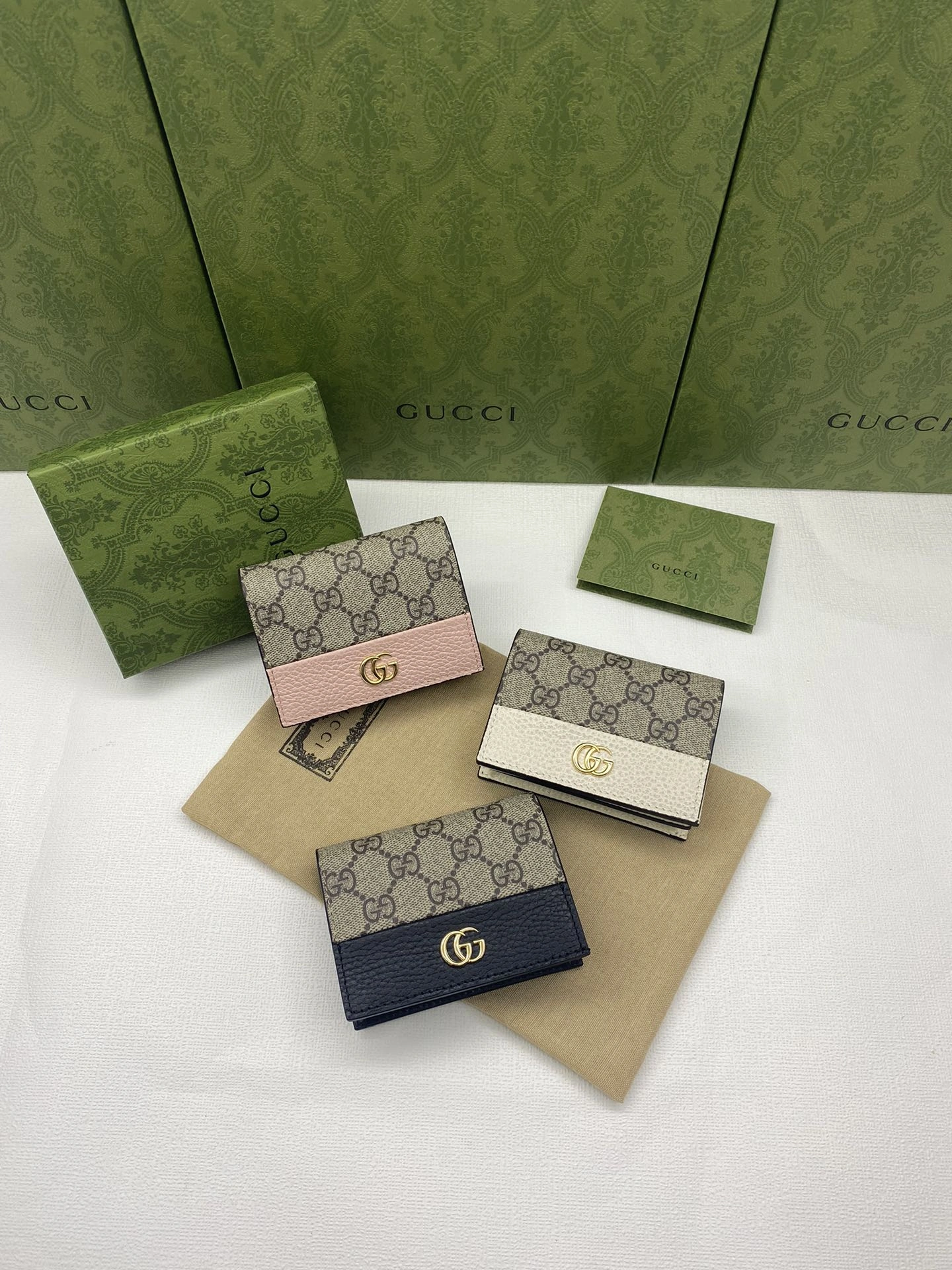Gucci Wallets Purse Bold 56840