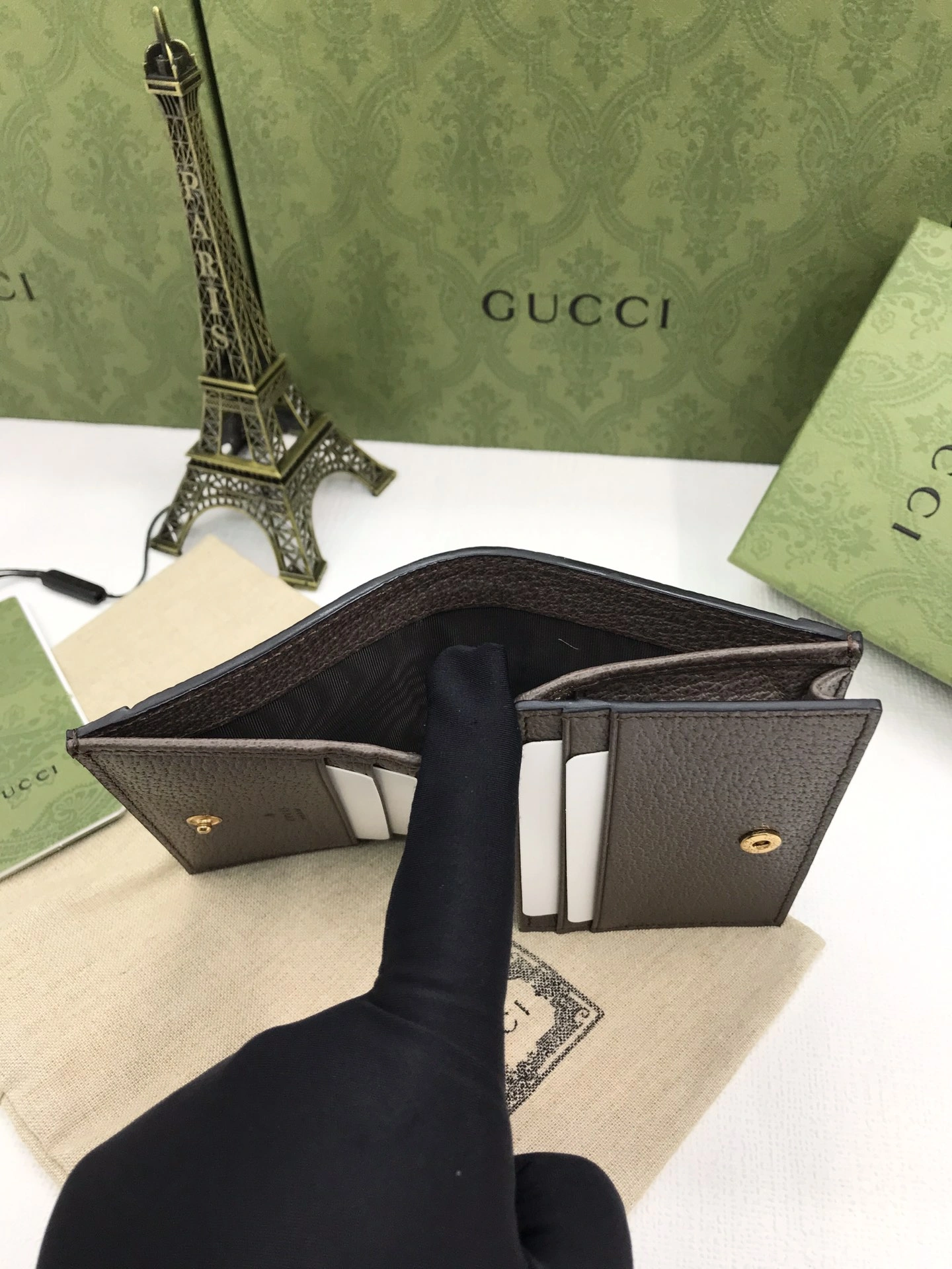 Gucci Wallets Purse EyeCatching 56903