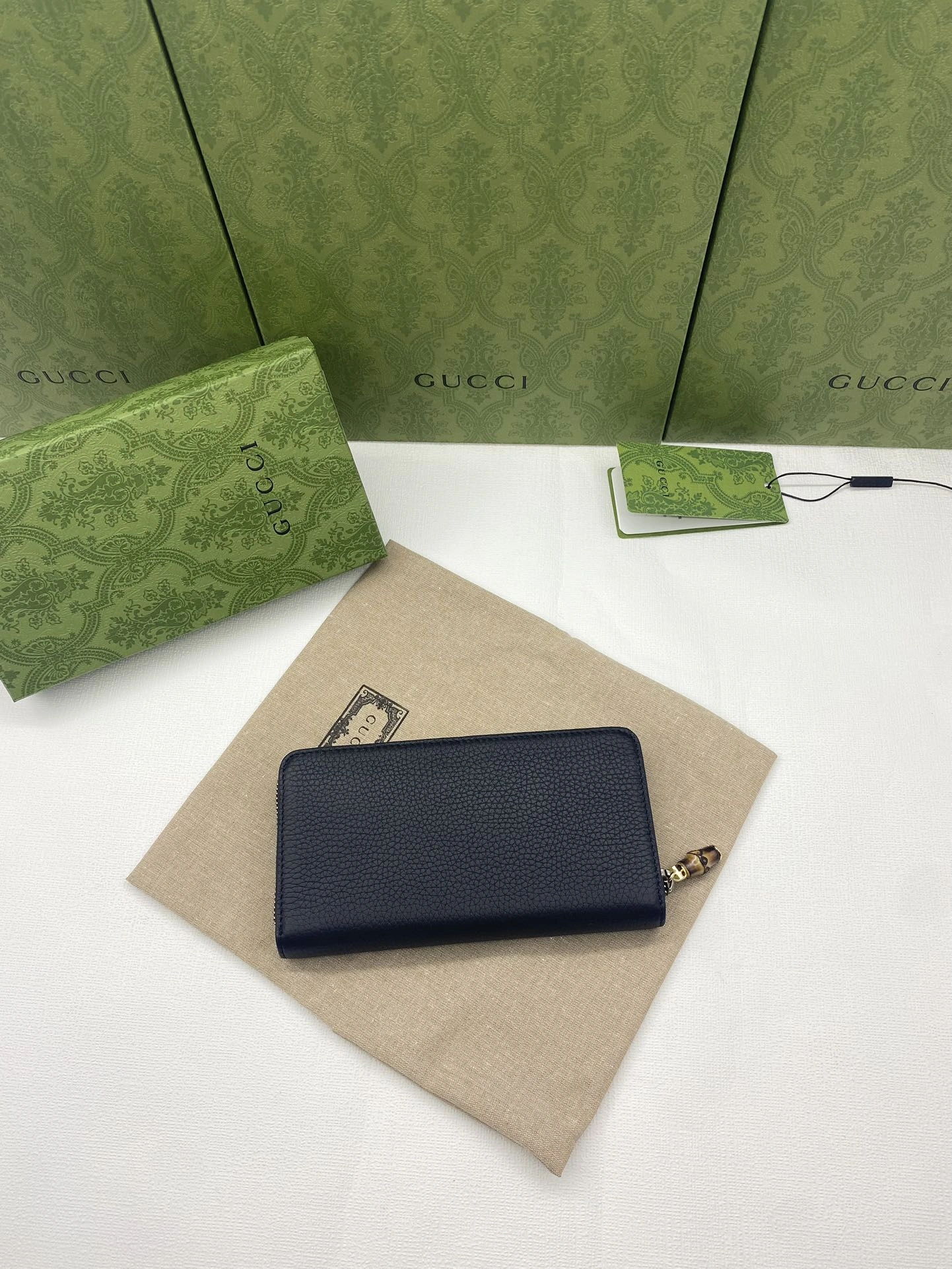 RelaxedFit Gucci Wallets Purse 56823