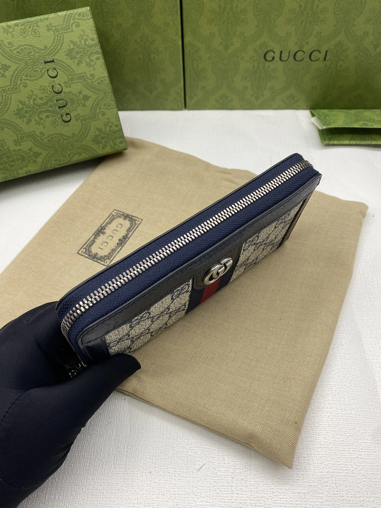 HighPerformance Gucci Wallets Purse 56825