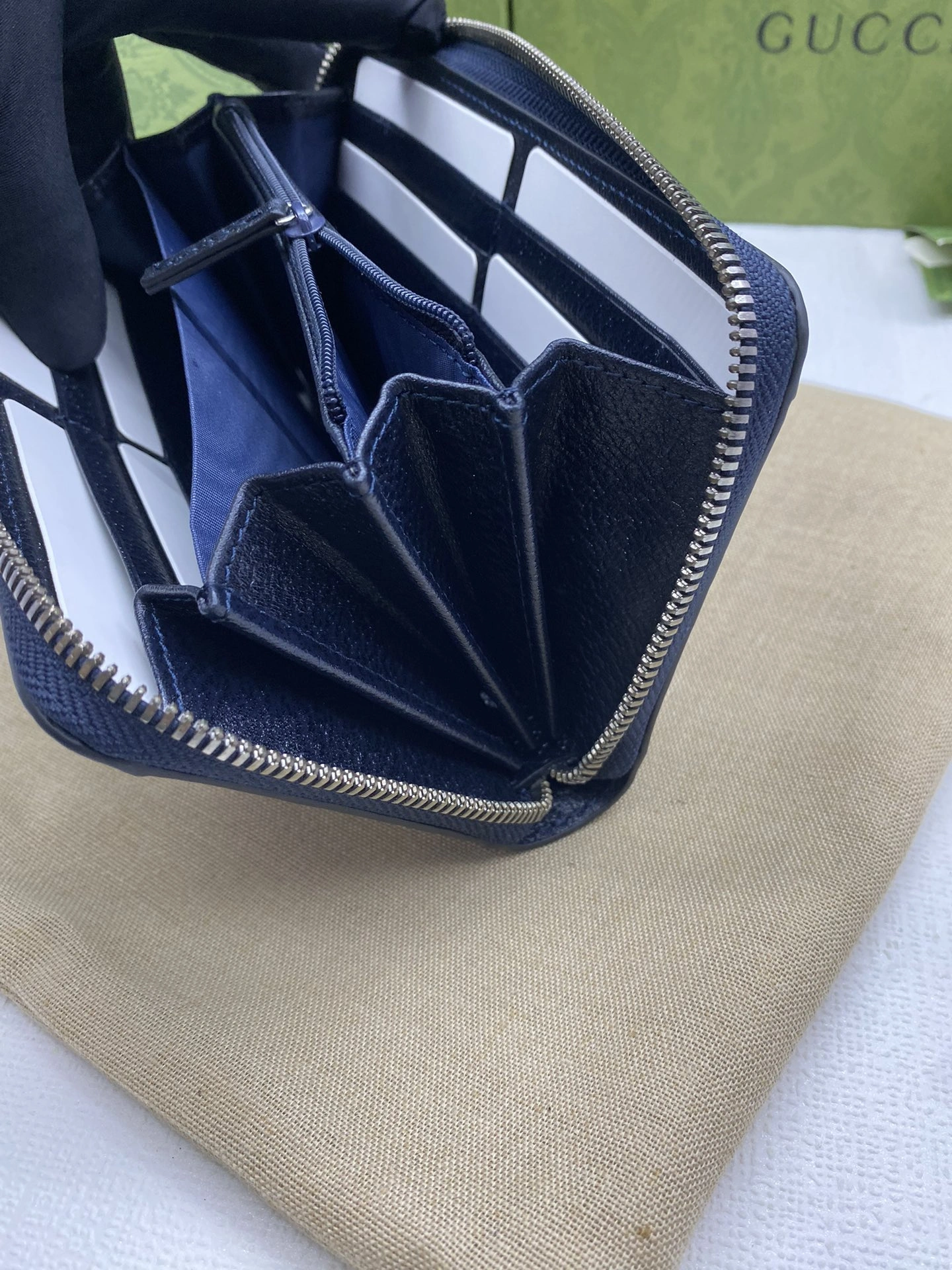 HighPerformance Gucci Wallets Purse 56825