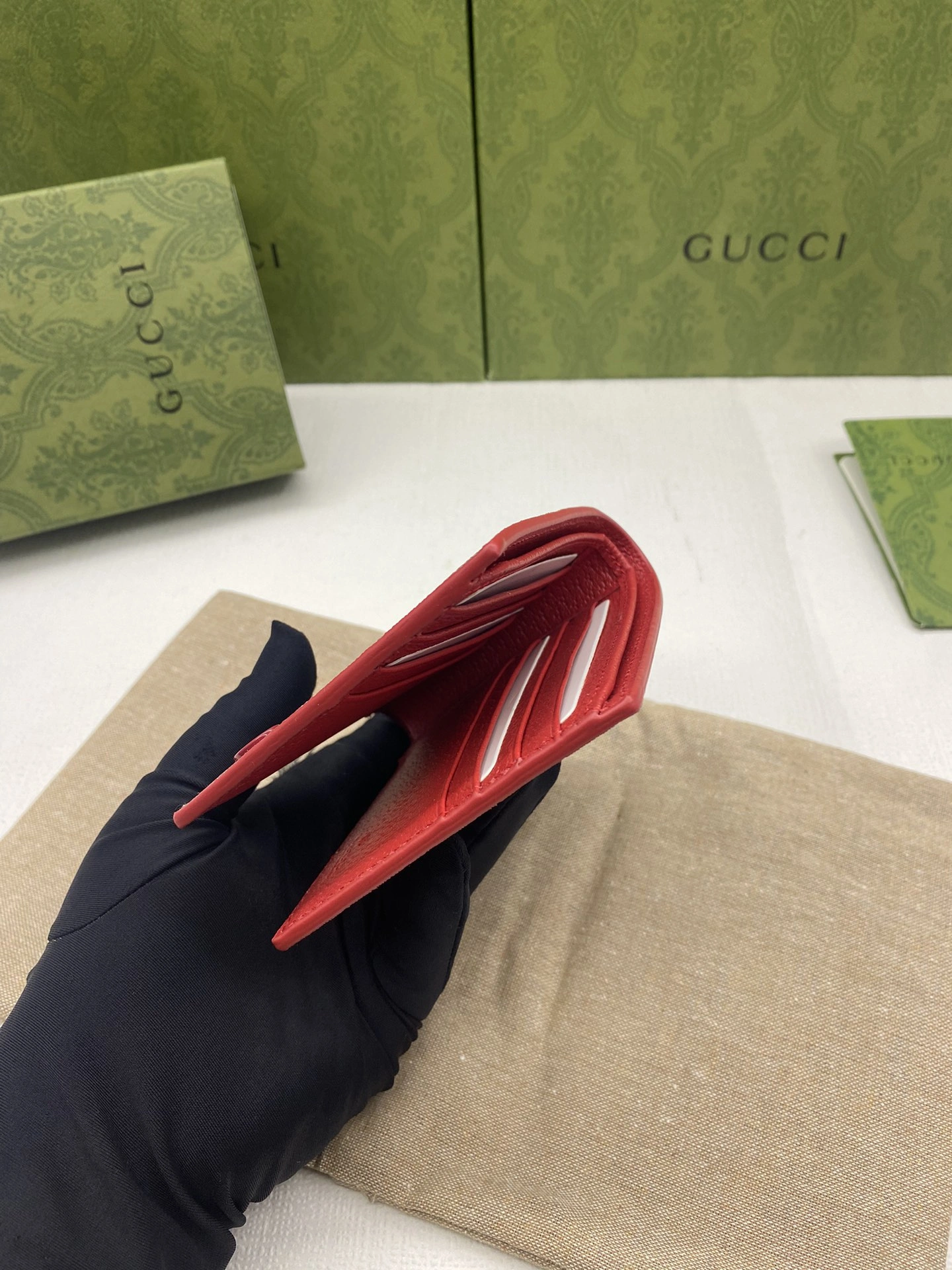 Refined Gucci Wallets Purse 56818