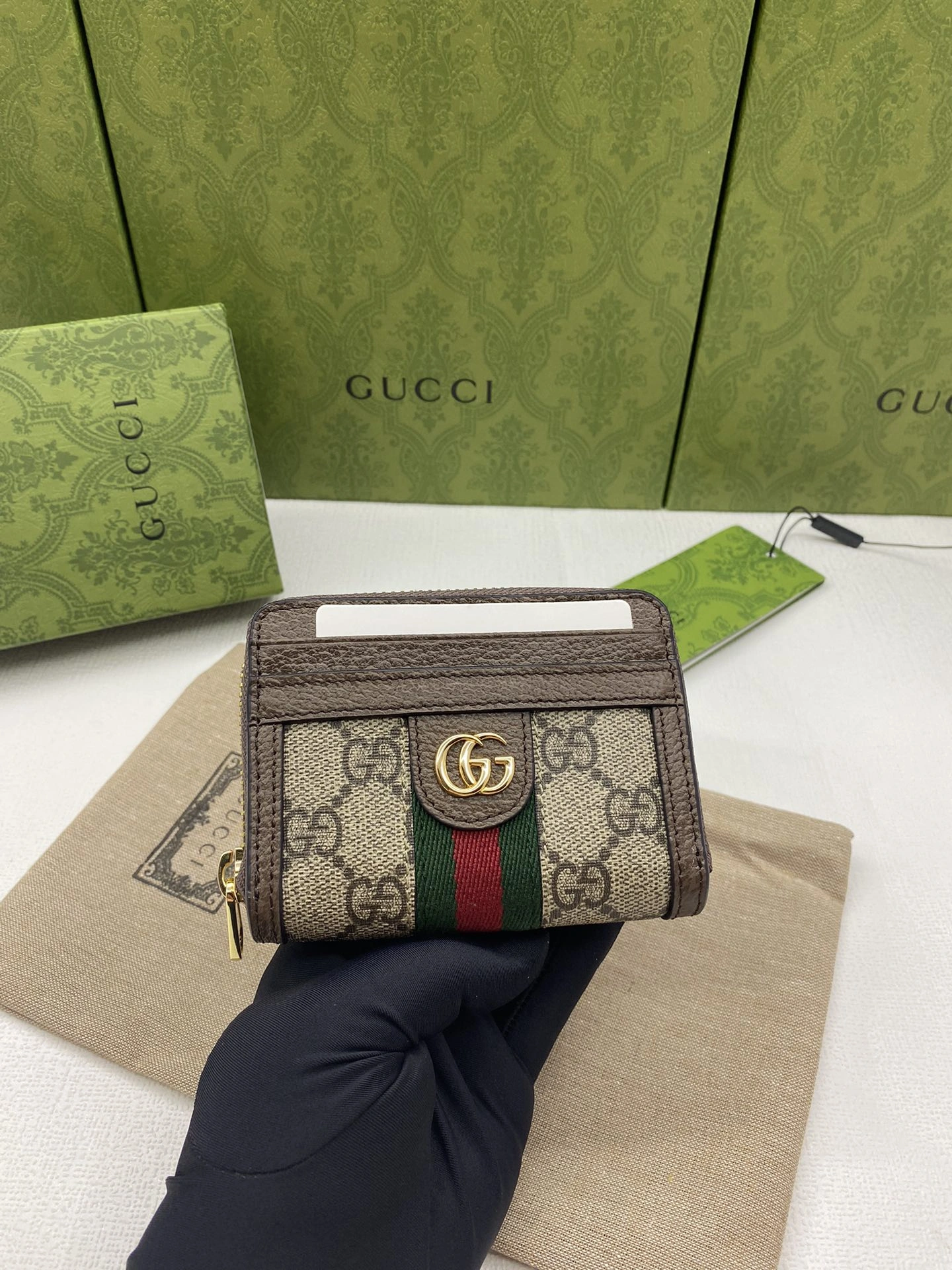 Gucci Wallets Purse Bold 56813