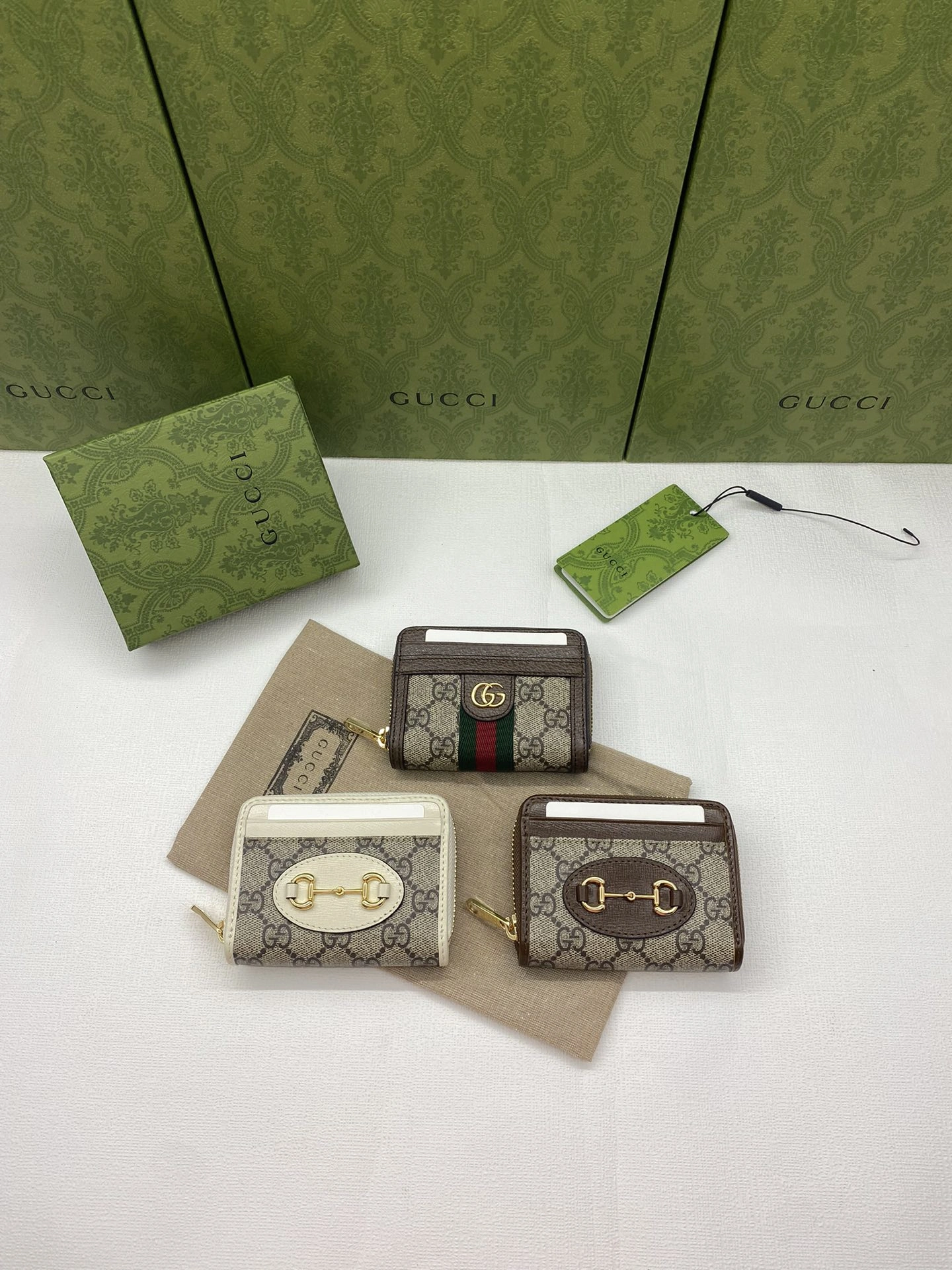Gucci Wallets Purse Bold 56813