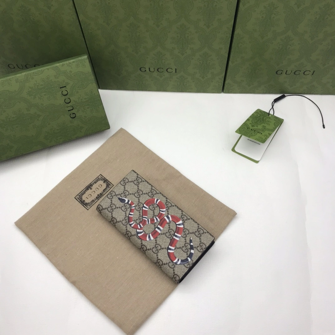 Versatile Gucci Wallets Purse 56812