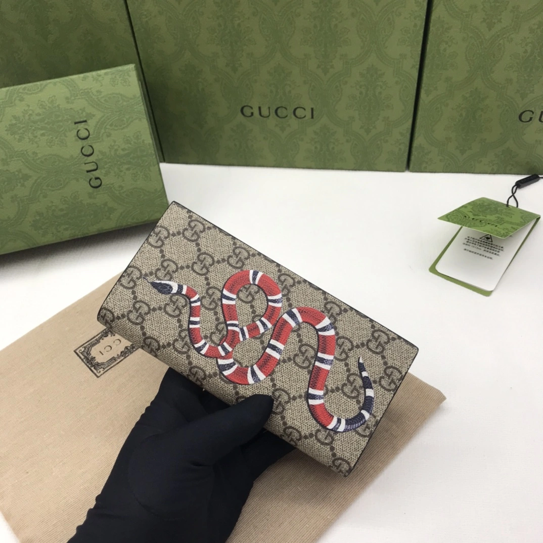 Versatile Gucci Wallets Purse 56812