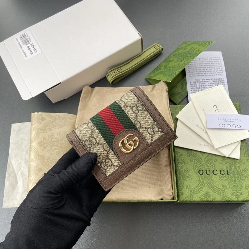 Gucci Wallets Purse WaterResistant 65804
