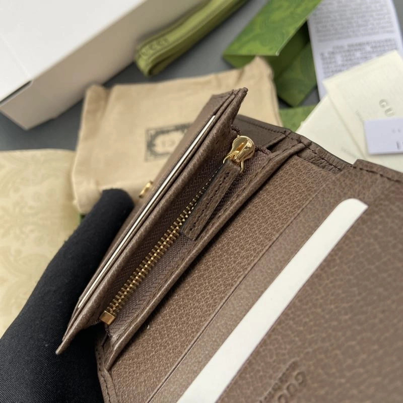 Gucci Wallets Purse WaterResistant 65804