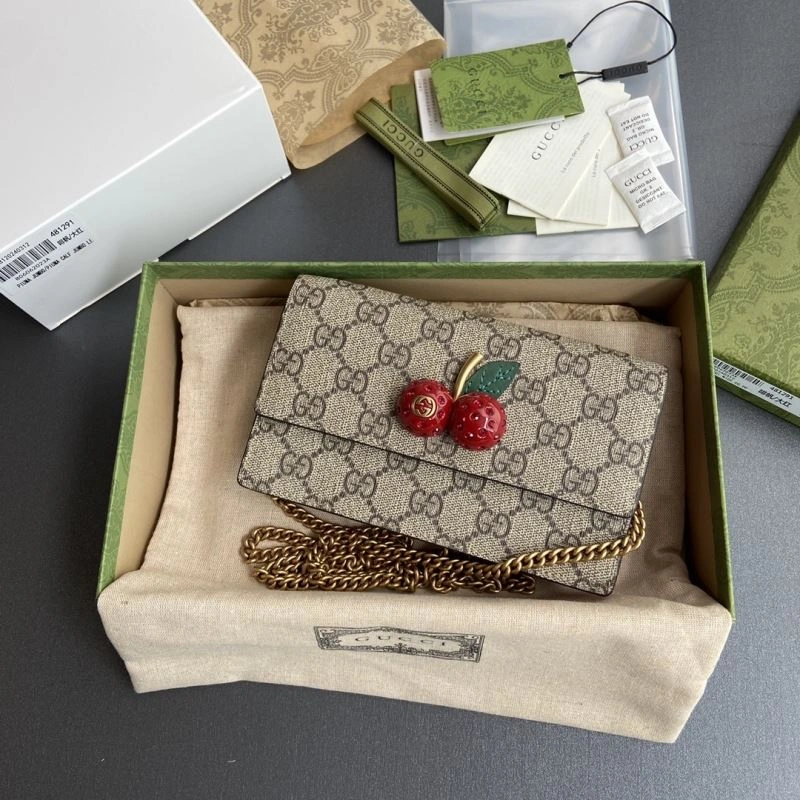 Gucci Wallets Purse Contemporary 65806