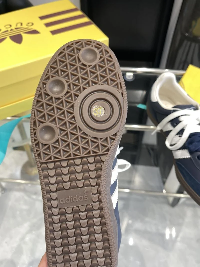 GoAnywhere Gucci x Adidas Shoes 24572