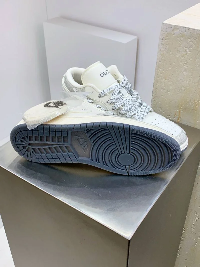 Minimalist Gucci x Nike Shoes 23775