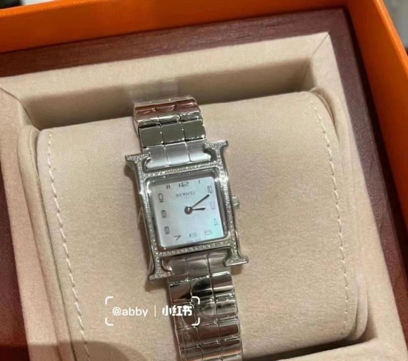 Bold HERMES Watches 183824