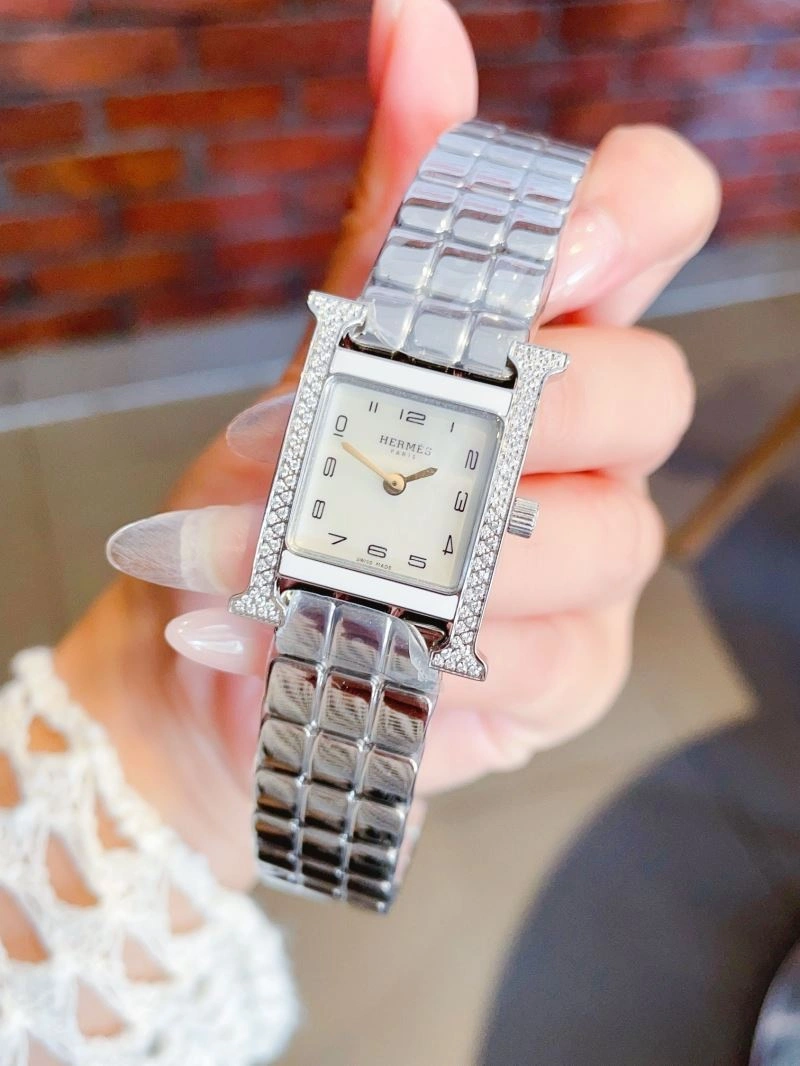 Lightweight HERMES Watches 183820