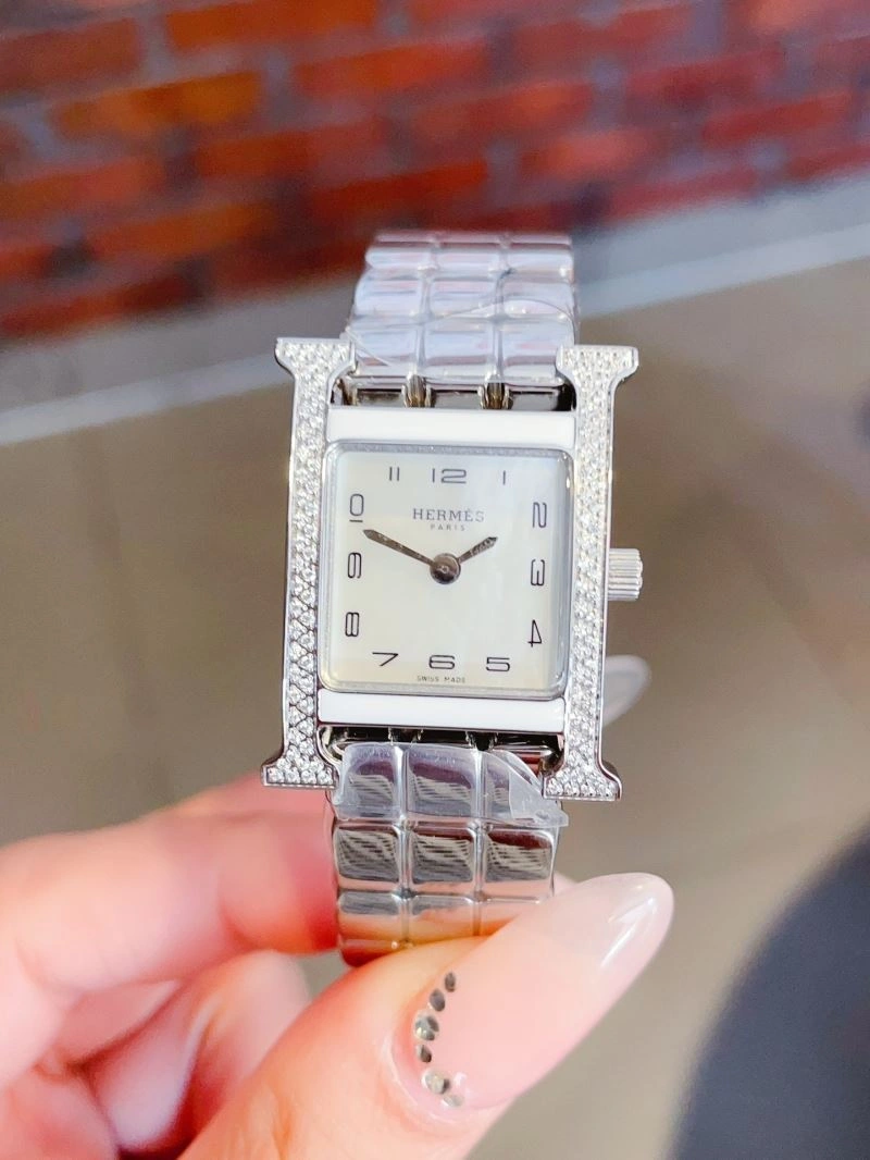 Lightweight HERMES Watches 183820