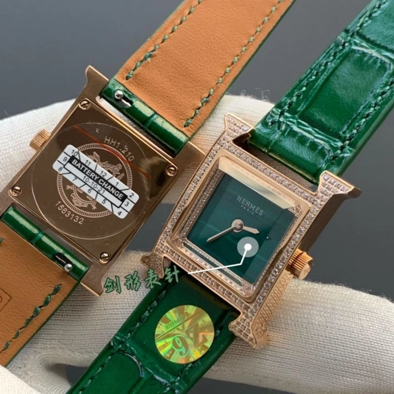 Trendsetting HERMES Watches 183829
