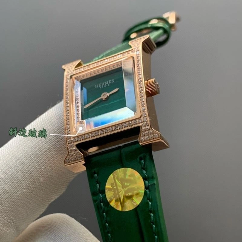 Trendsetting HERMES Watches 183829
