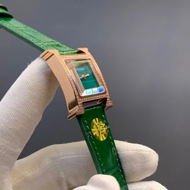 Trendsetting HERMES Watches 183829