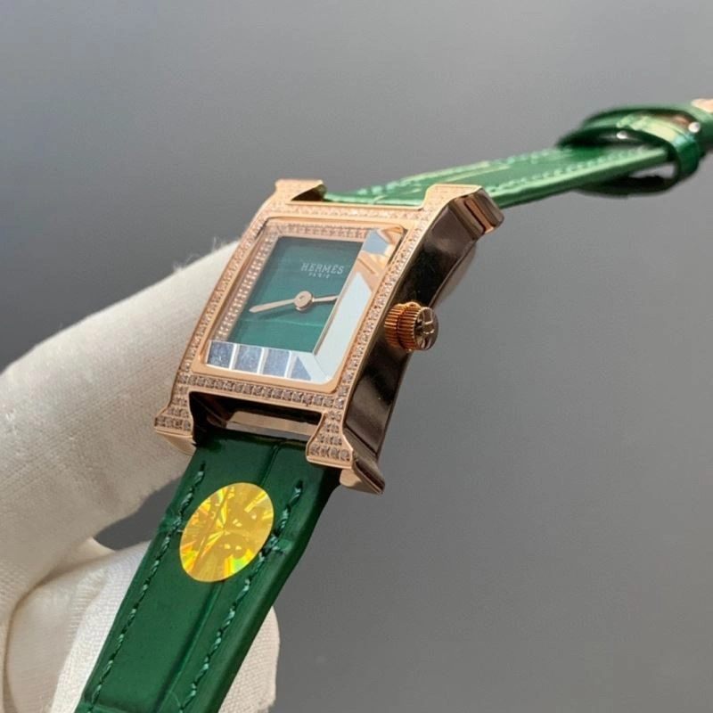 Trendsetting HERMES Watches 183829