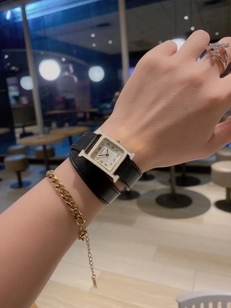 Resilient HERMES Watches 183786