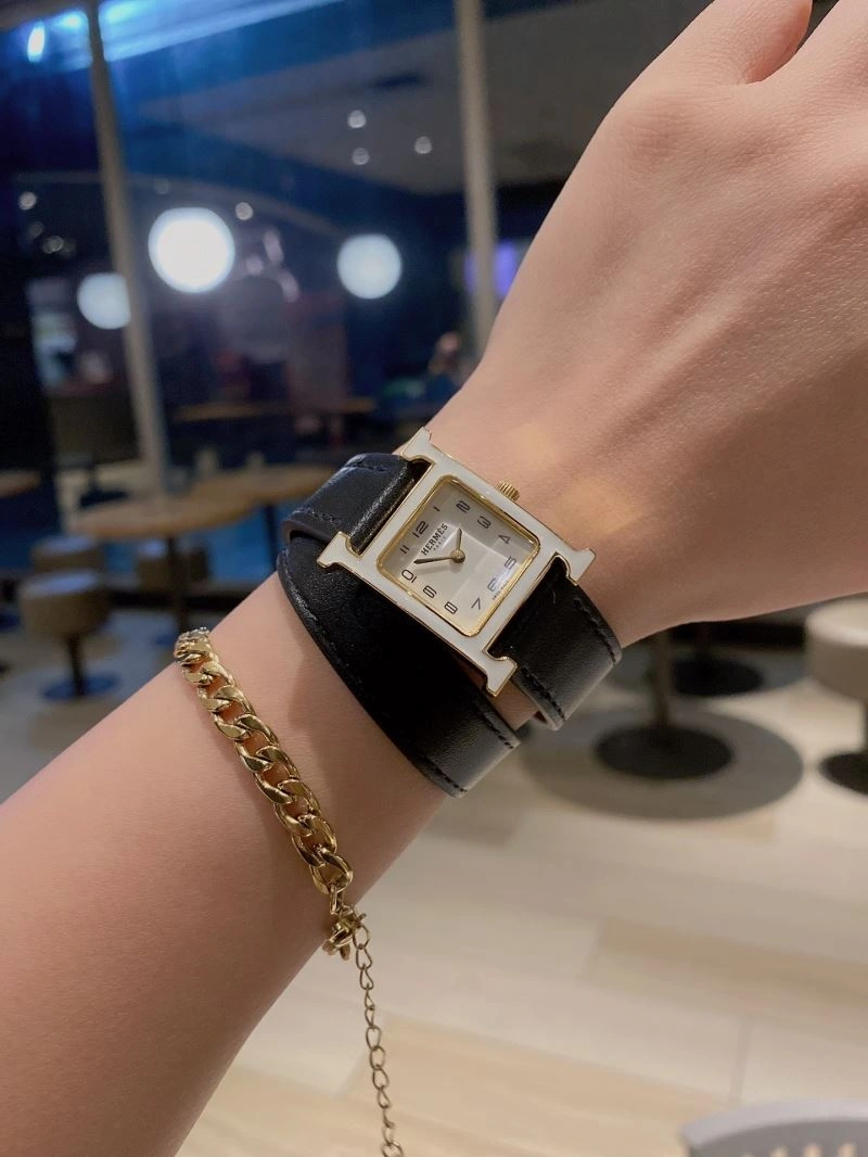 Resilient HERMES Watches 183786