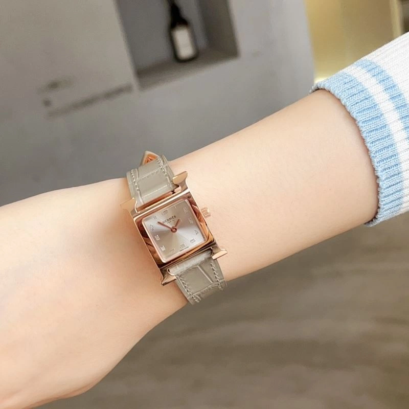 Sporty HERMES Watches 183800
