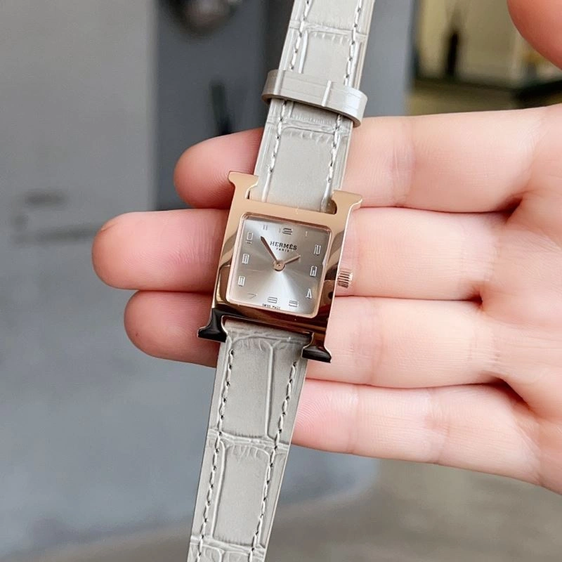 Sporty HERMES Watches 183800