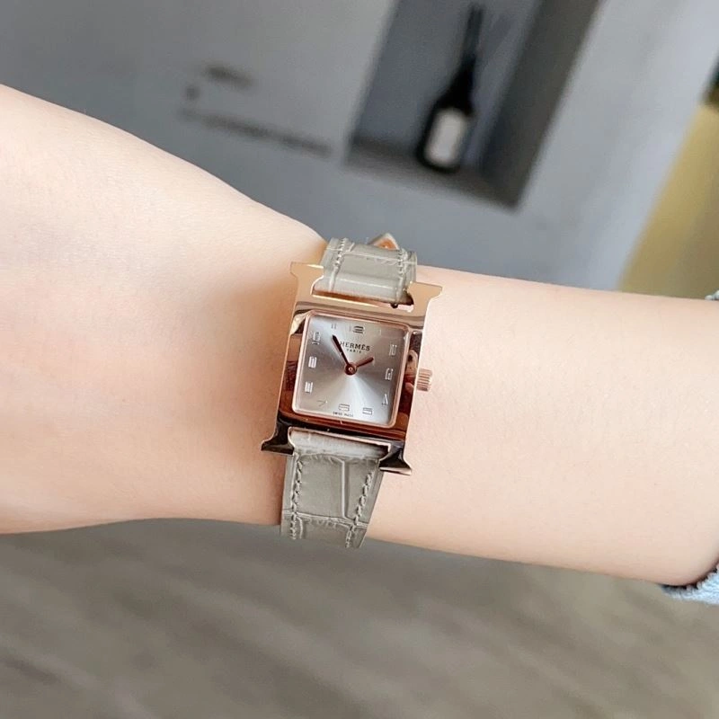 Sporty HERMES Watches 183800