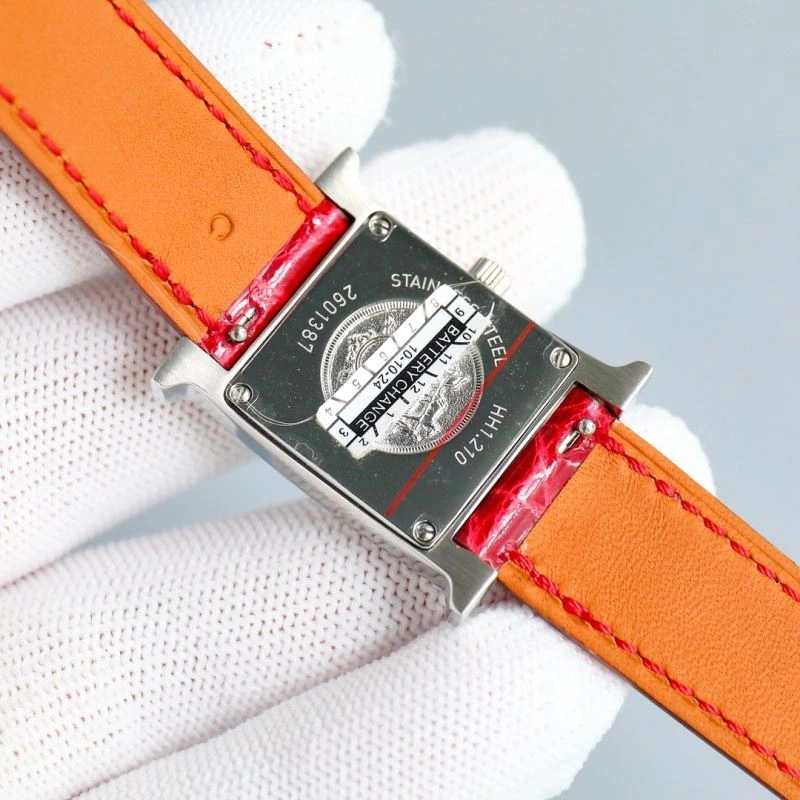 Practical HERMES Watches 183754