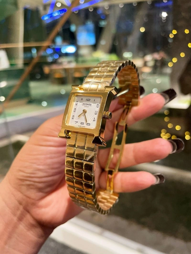 Bright HERMES Watches 183724
